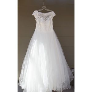 Ivory Wedding Dress
